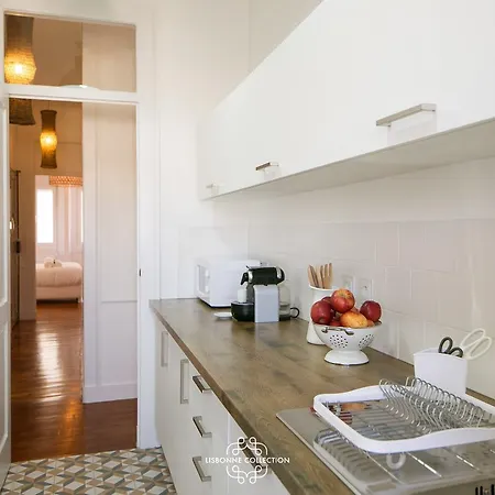 Elegant Living In Estrela District